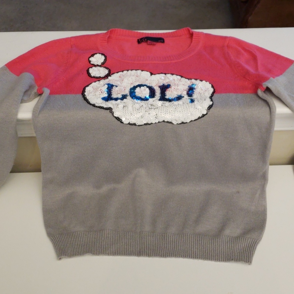 Girl's sweater